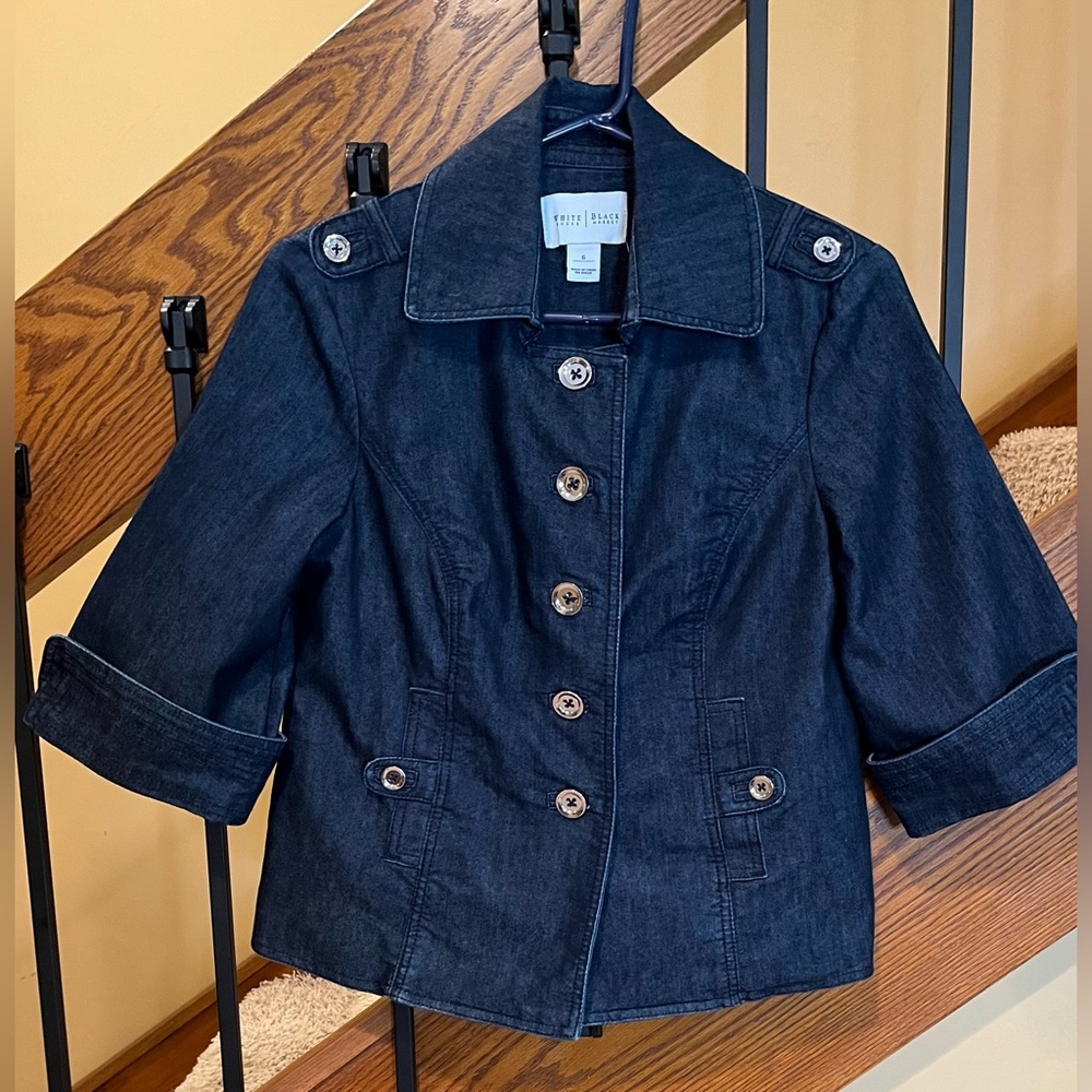White House Black Market Jean Jacket Crop 3/4 Sleeve Cuffed sz. 6 Women’s